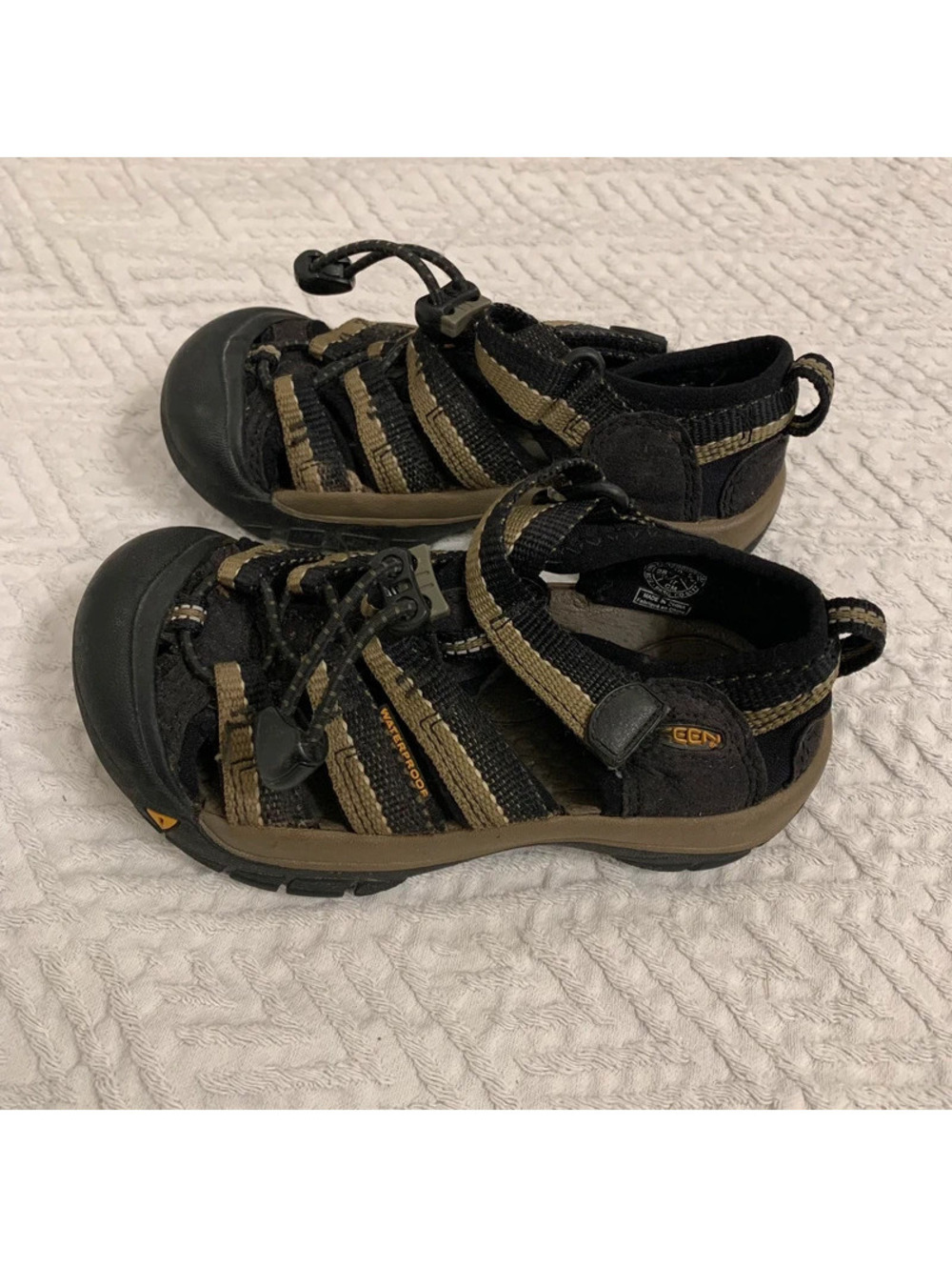 Toddler Shoes Size 10 - Keen